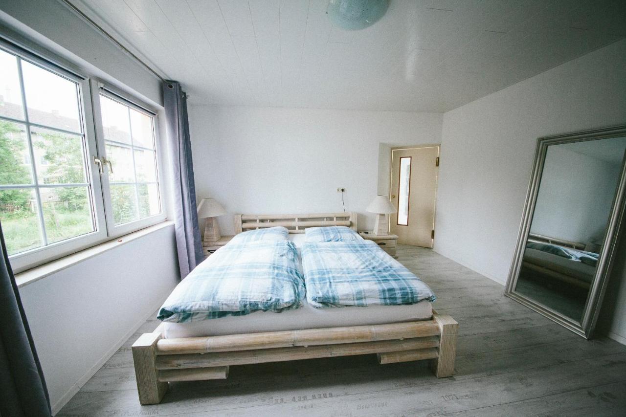 Grosse & Voll Ausgestattete Apartments, Studios, Doppelzimmer, Workspace, Parkplatz, Netflix, Prime & Schnelles Wifi In Ruhiger Lage Mit Garten Rudolstadt Extérieur photo