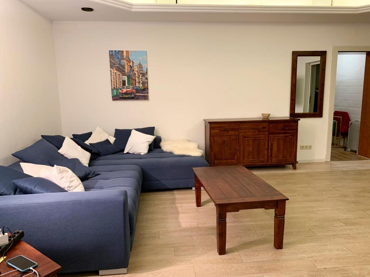 Grosse & Voll Ausgestattete Apartments, Studios, Doppelzimmer, Workspace, Parkplatz, Netflix, Prime & Schnelles Wifi In Ruhiger Lage Mit Garten Rudolstadt Extérieur photo
