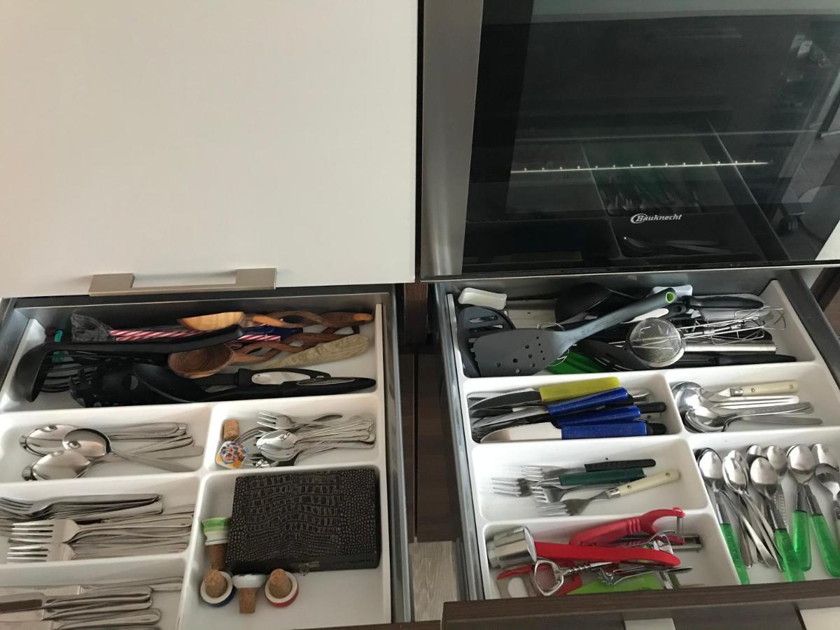 Grosse & Voll Ausgestattete Apartments, Studios, Doppelzimmer, Workspace, Parkplatz, Netflix, Prime & Schnelles Wifi In Ruhiger Lage Mit Garten Rudolstadt Extérieur photo