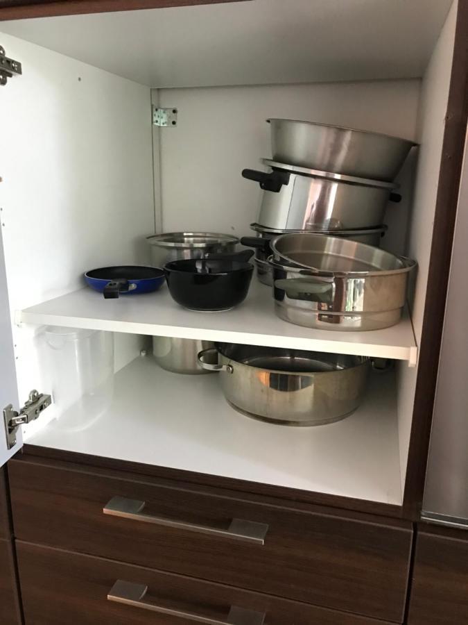 Grosse & Voll Ausgestattete Apartments, Studios, Doppelzimmer, Workspace, Parkplatz, Netflix, Prime & Schnelles Wifi In Ruhiger Lage Mit Garten Rudolstadt Extérieur photo