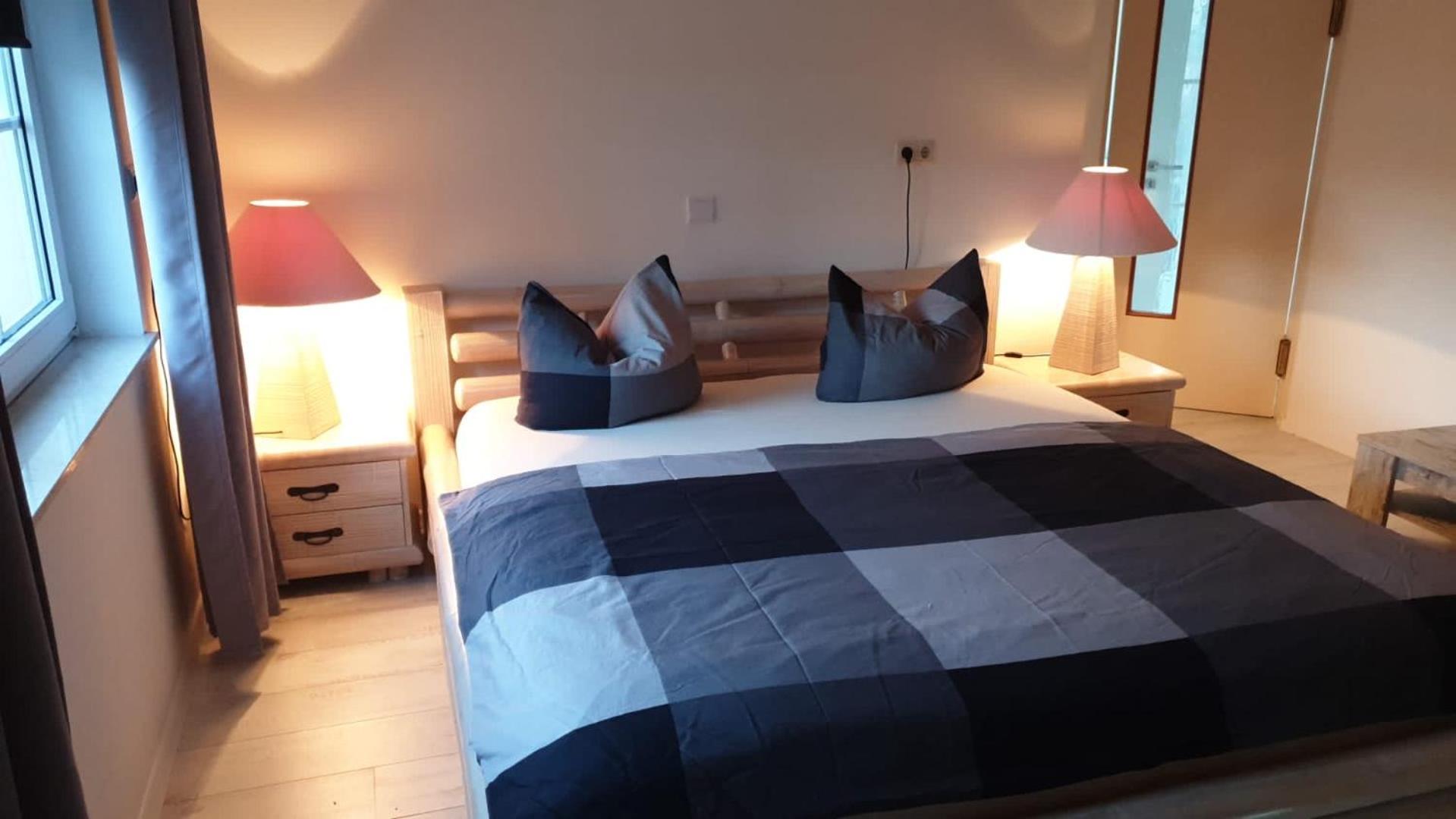 Grosse & Voll Ausgestattete Apartments, Studios, Doppelzimmer, Workspace, Parkplatz, Netflix, Prime & Schnelles Wifi In Ruhiger Lage Mit Garten Rudolstadt Extérieur photo