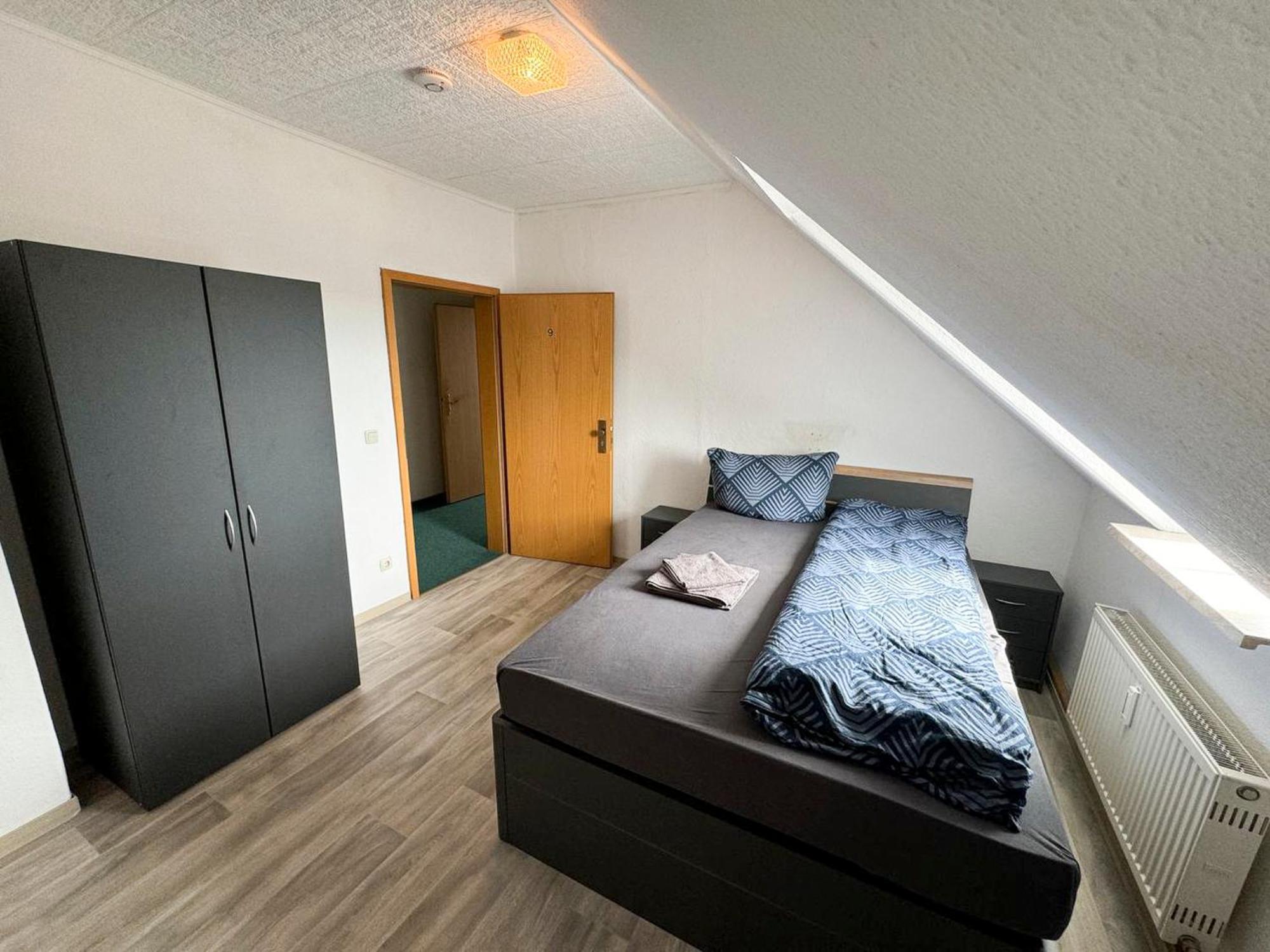 Grosse & Voll Ausgestattete Apartments, Studios, Doppelzimmer, Workspace, Parkplatz, Netflix, Prime & Schnelles Wifi In Ruhiger Lage Mit Garten Rudolstadt Extérieur photo