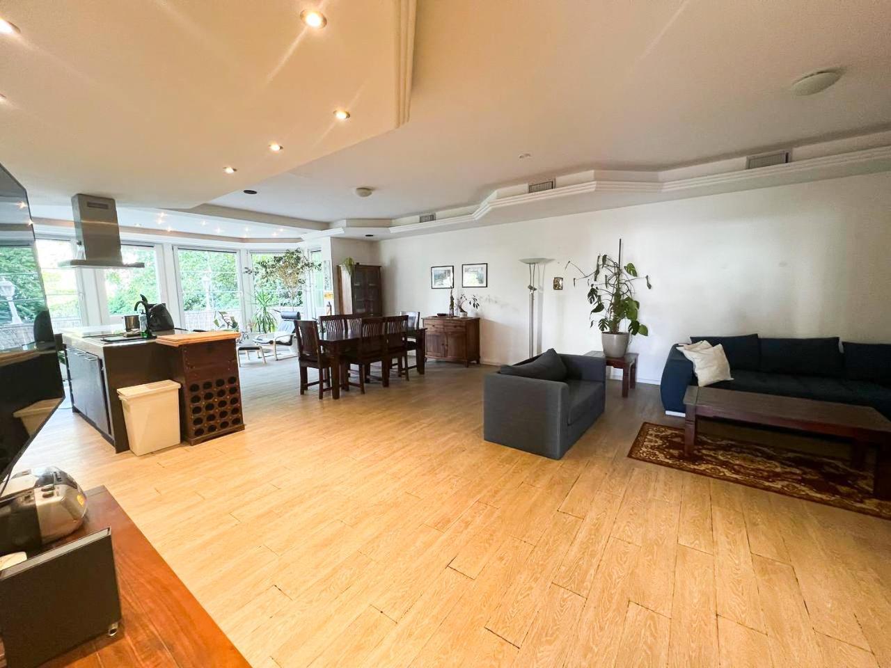 Grosse & Voll Ausgestattete Apartments, Studios, Doppelzimmer, Workspace, Parkplatz, Netflix, Prime & Schnelles Wifi In Ruhiger Lage Mit Garten Rudolstadt Chambre photo